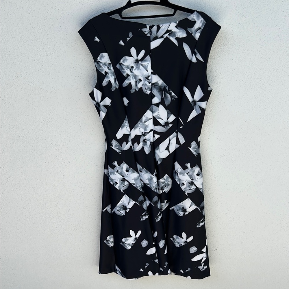 Karl Lagerfeld Black and White Sleeveless Sheath Dress - Picture 6 of 10